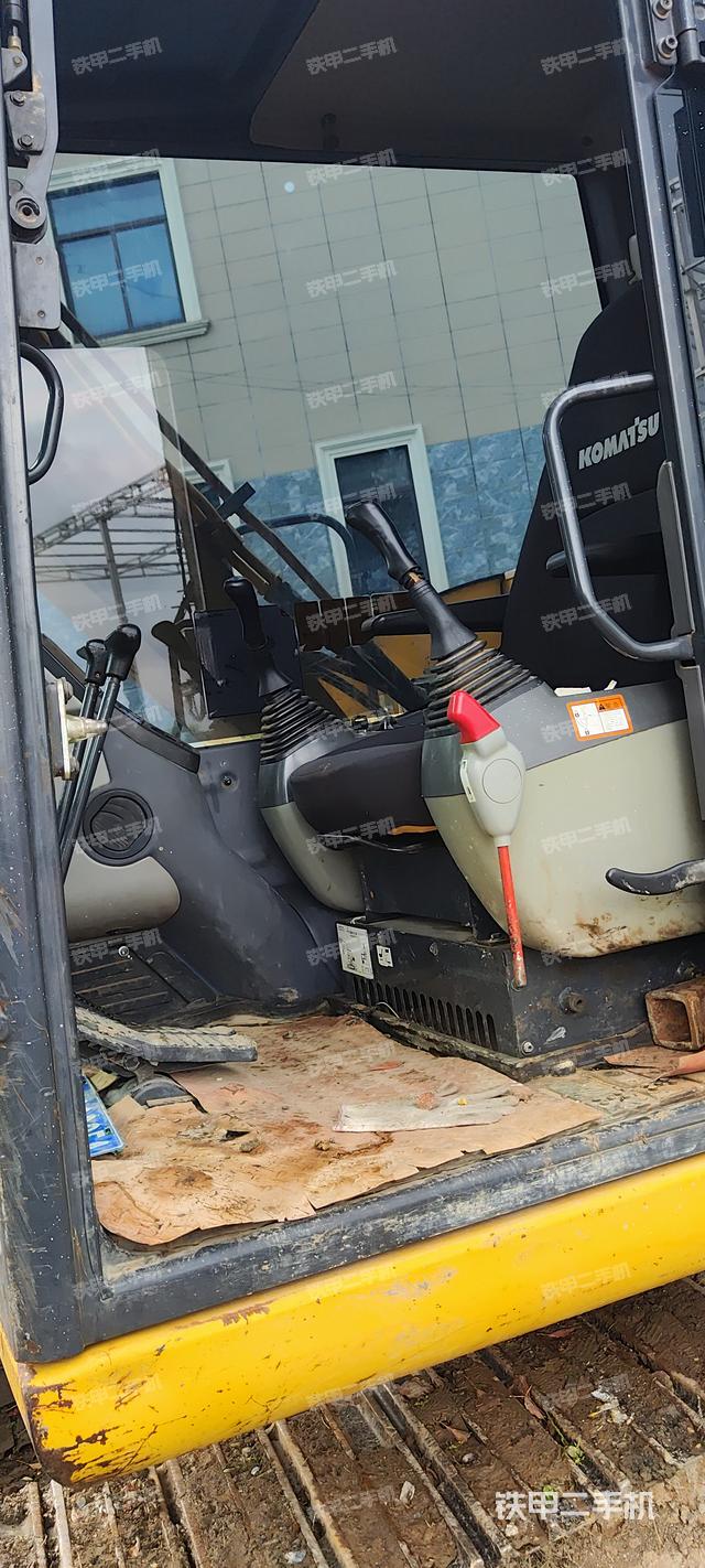 驾驶室整体（整机外观）