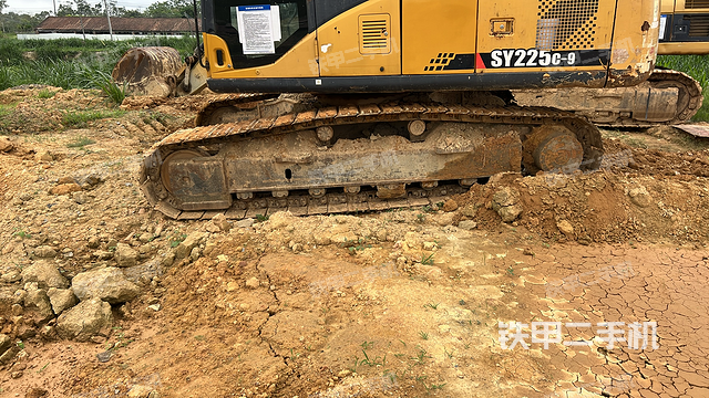 单侧履带整体（整机外观）