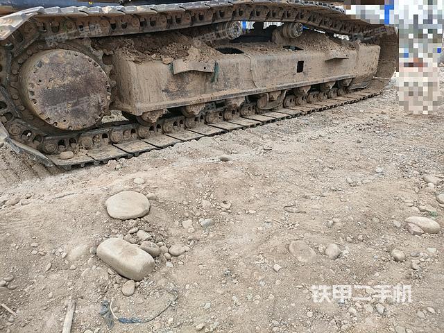 单侧履带整体（整机外观）