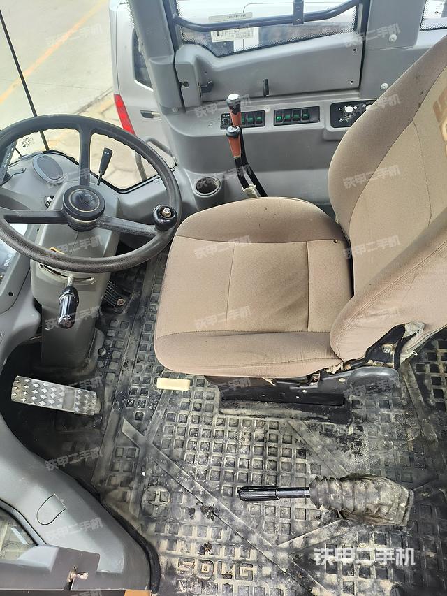 驾驶室工作台（整机外观及大件）