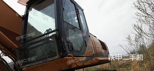 驾驶室整体（整机外观）