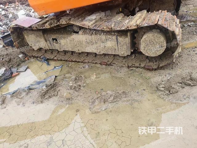 单侧履带整体（整机外观）