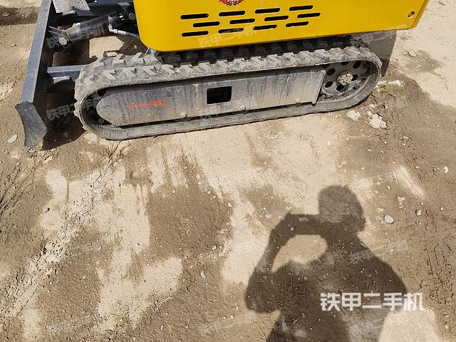 单侧履带整体（整机外观）