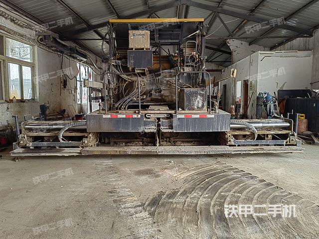 整机右侧（设备外观及核心部件）