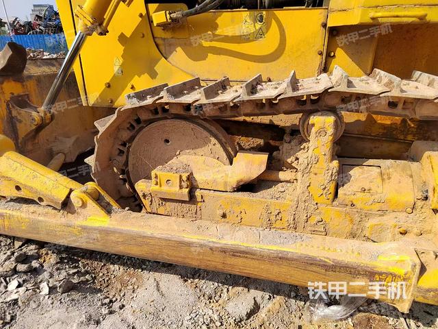 山推SD16标准型推土机