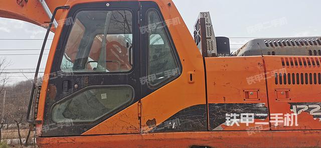 驾驶室整体（整机外观）