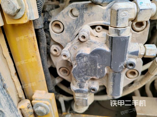 液压泵斜45 左（大件舱室）