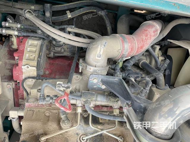 发动机室（上车部件）