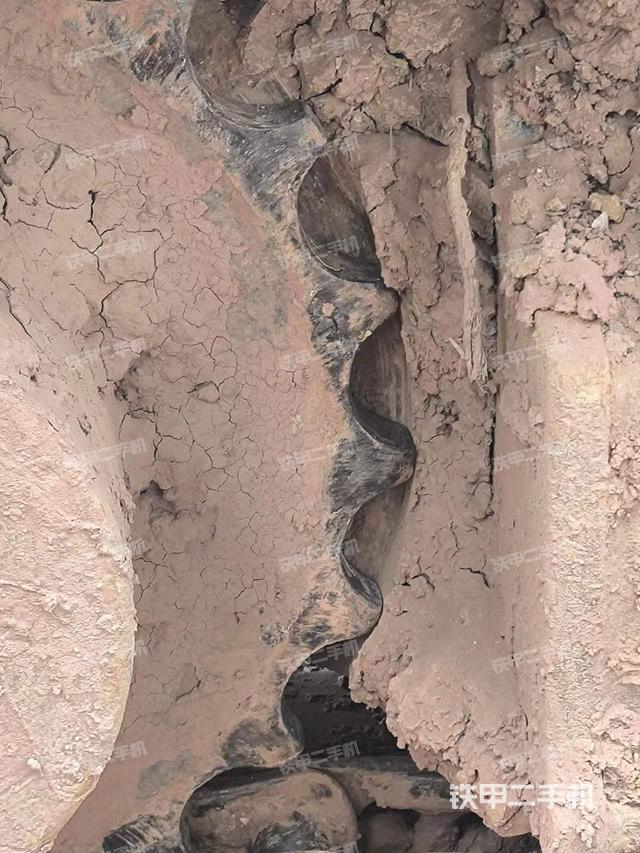 单侧履带整体（整机外观）