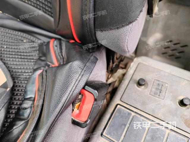 驾驶室左后45度（驾驶室部分）