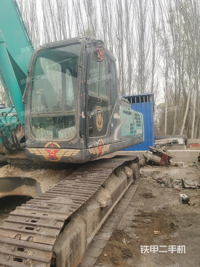 驾驶室整体（整机外观）