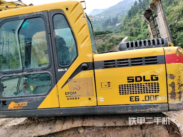 顶棚整体（驾驶室部分）