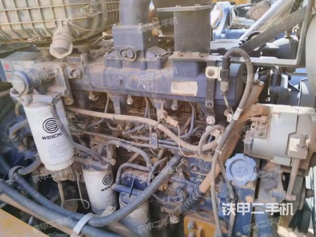 发动机右侧（整机外观及大件）