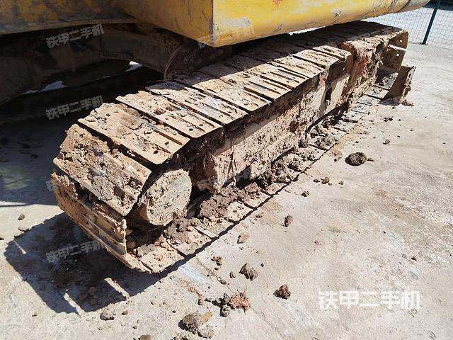 单侧履带整体（整机外观）