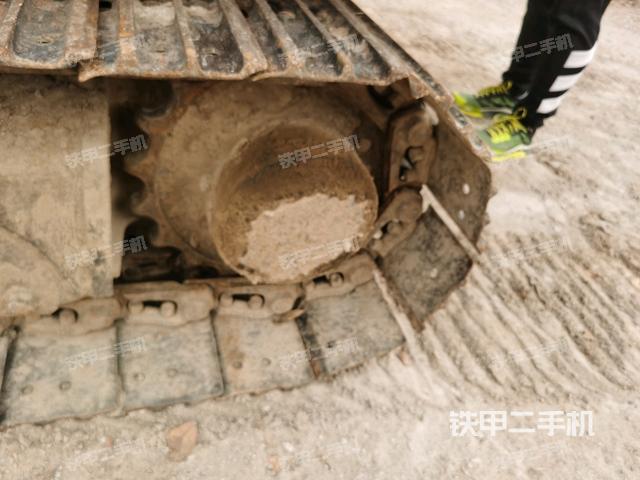 左驅(qū)動(dòng)輪（行走機(jī)構(gòu)）