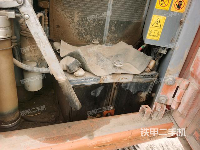 電瓶（大件艙室）