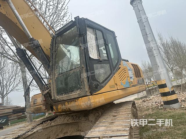 驾驶室整体（整机外观）