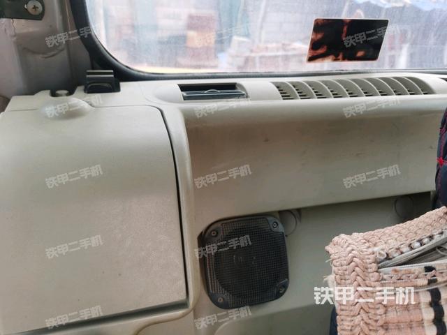 座椅后部（駕駛室部分）