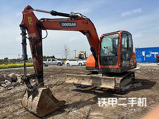 斗山DX88-9C挖掘机实拍图片