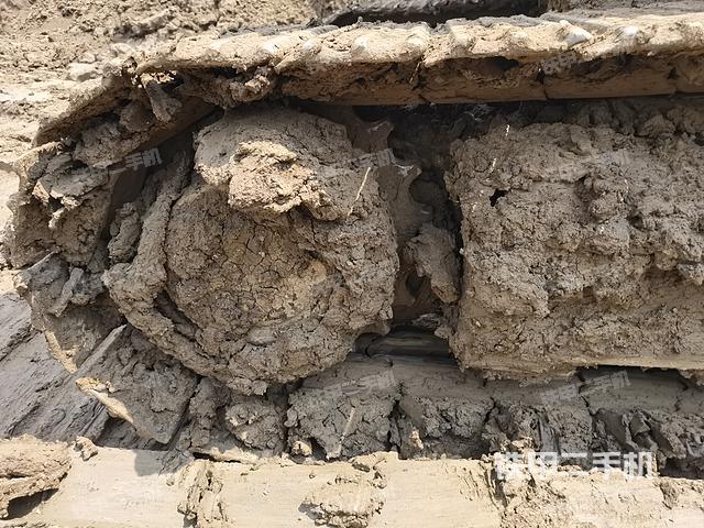 单侧履带整体（整机外观）