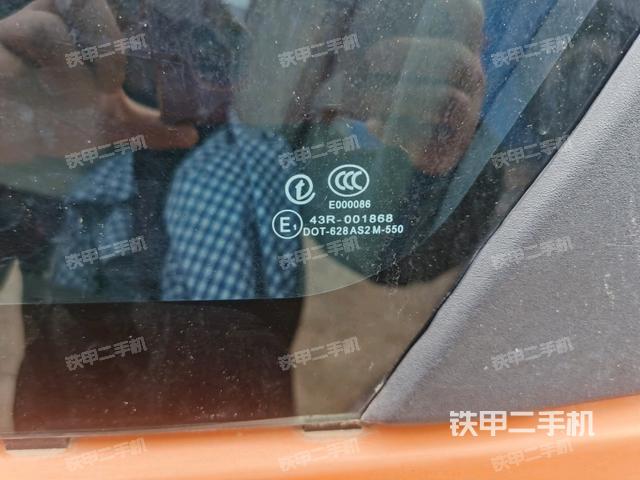 后窗玻璃角標(biāo)（駕駛室部分）