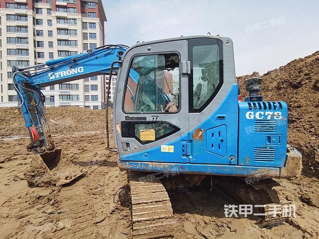 驾驶室整体（整机外观）