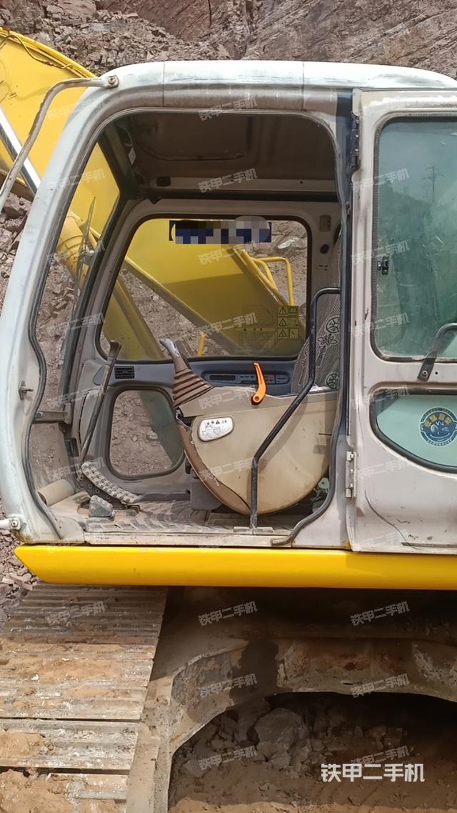 驾驶室整体（整机外观）