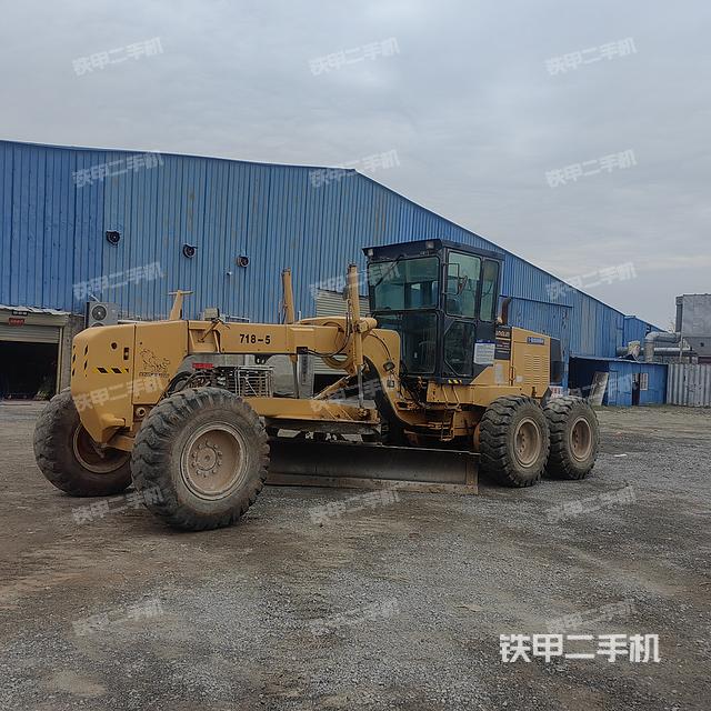 整机右侧（设备外观及核心部件）