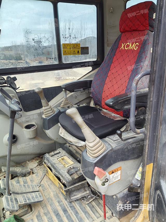 驾驶室整体（整机外观）