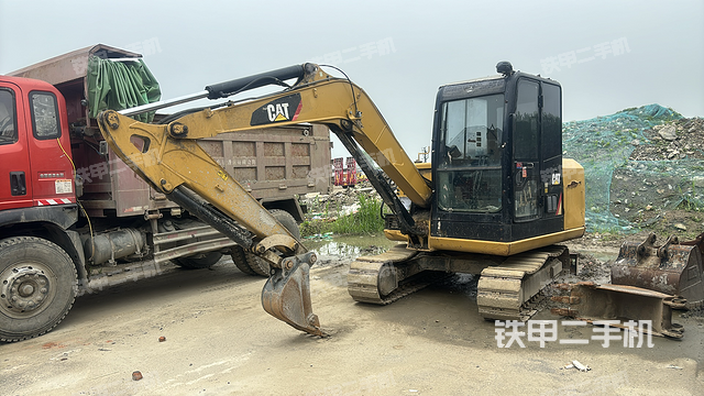 卡特彼勒306E2小型液压挖掘机
