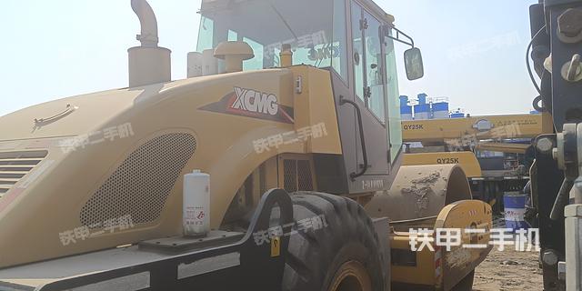 整机右侧（设备外观及核心部件）