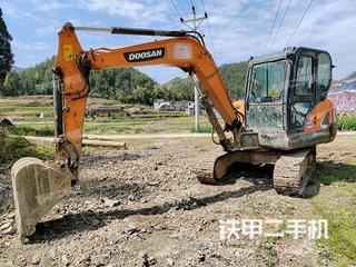 巫山斗山DX60E-9CN挖掘机实拍图片