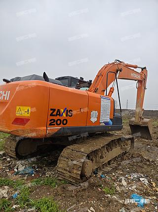 日立ZX200-5A挖掘机实拍图片