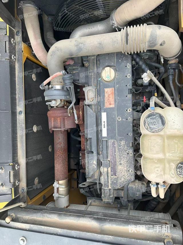 发动机整体俯视（整机外观）