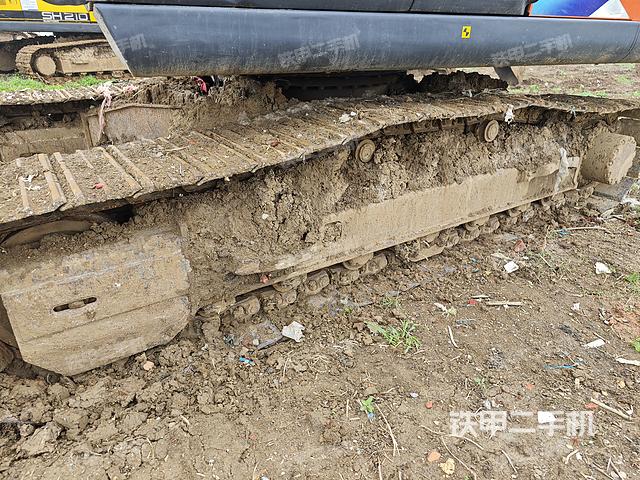 单侧履带整体（整机外观）