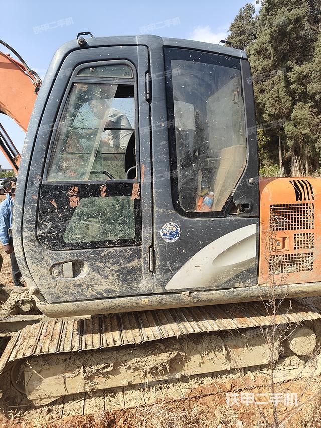 驾驶室整体（整机外观）