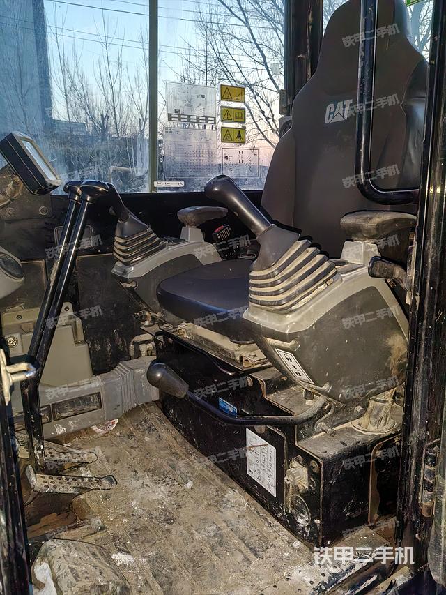 驾驶室整体（整机外观）