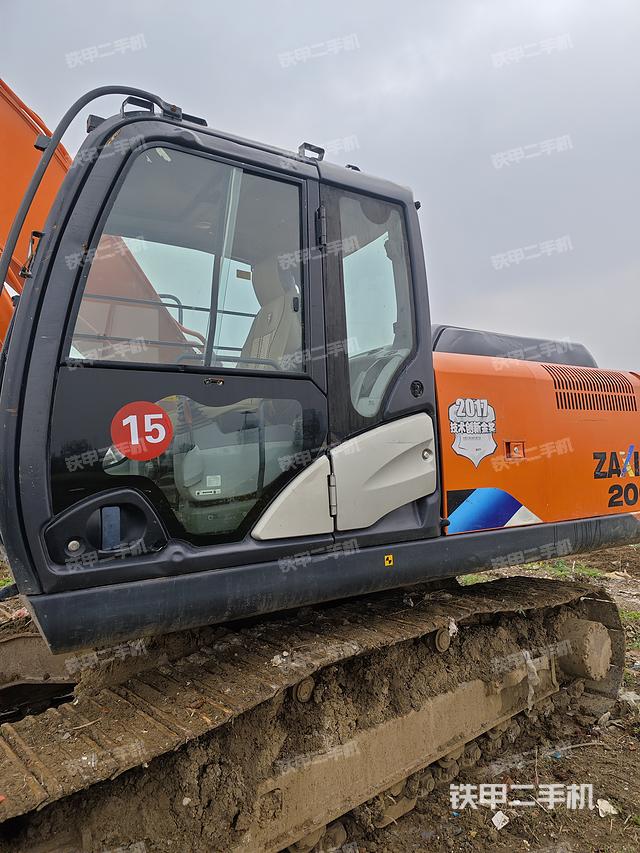 驾驶室整体（整机外观）