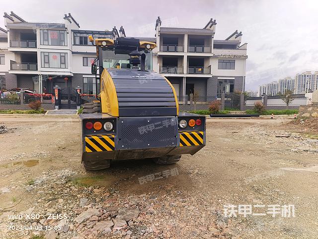 整机右后45°（设备外观及核心部件）