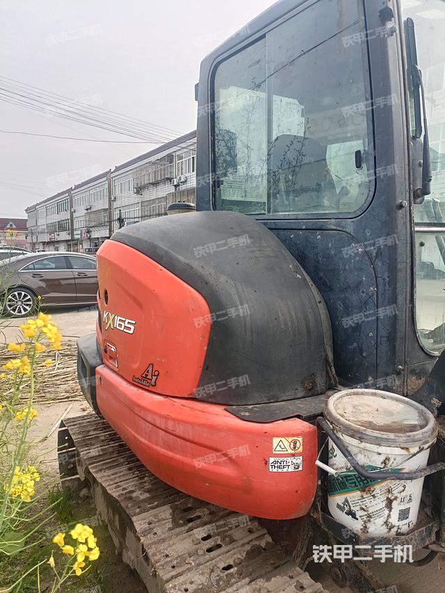 驾驶室顶部（整机外观）