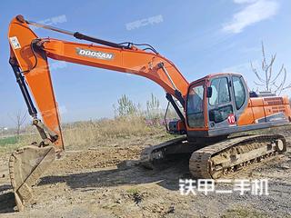 驻马店斗山DX225LC-9C挖掘机实拍图片