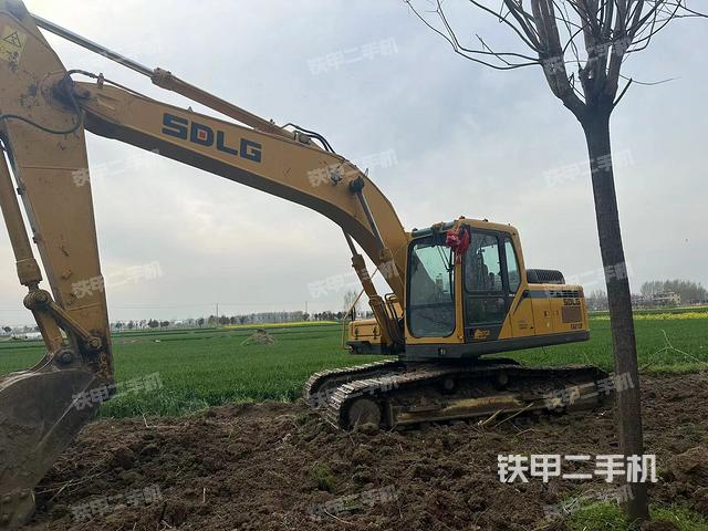 山东临工E6210F挖掘机