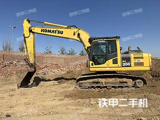 北京小松PC200-8M0挖掘机实拍图片