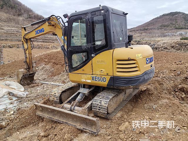 整机右后45°（整机外观）