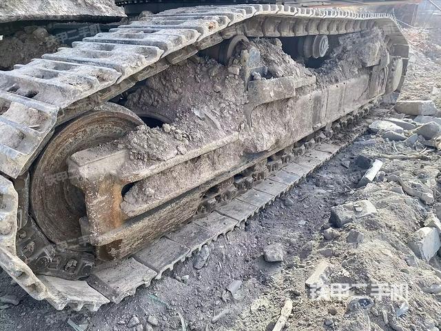 单侧履带整体（整机外观）