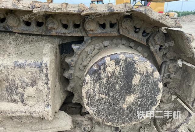 单侧履带整体（整机外观）