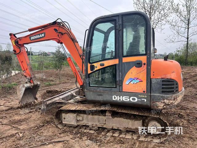 左后45（整机外观）