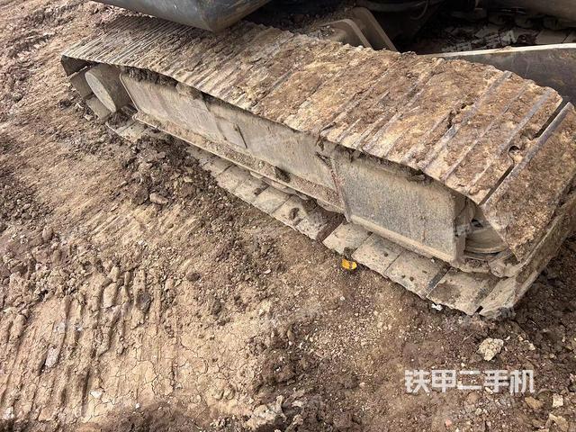 左侧履带整体 （行走机构）