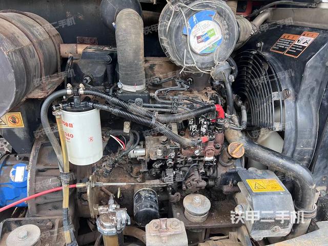 发动机室（上车部件）