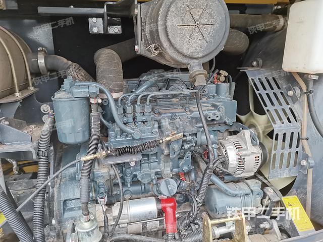 发动机整体俯视（整机外观）